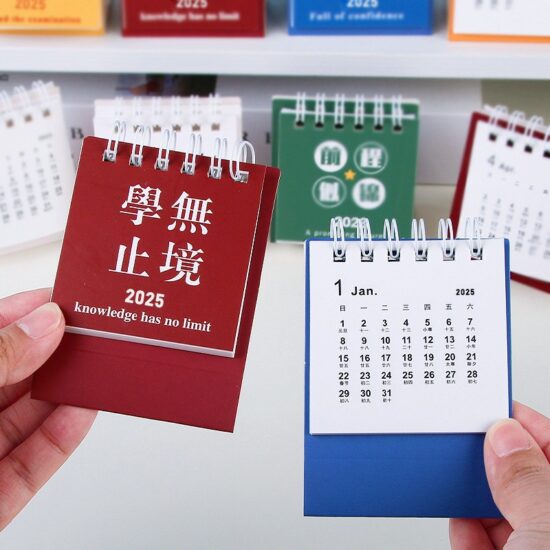 Reusable pocket calendar for student study planning and classroom organization