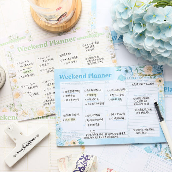 Modern Minimalist Daily Planner Calendar for Office and Home