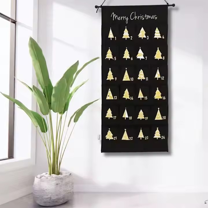 Reusable Christmas Hanging Pocket Calendar for Home Decoration