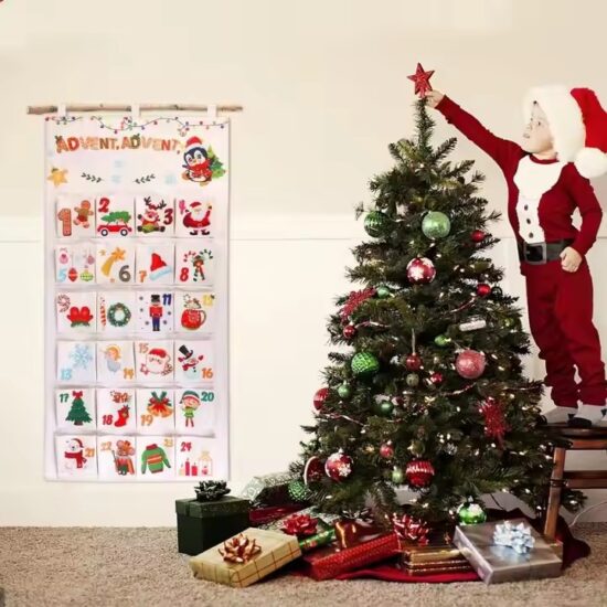 Reusable Christmas Hanging Pocket Calendar for Home Decoration